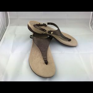 Vionic Flat Sandals Brown Metallic Leather